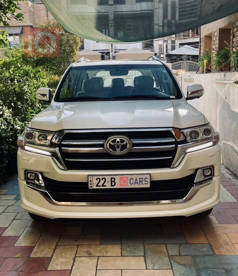 تويوتا لاندكروزر